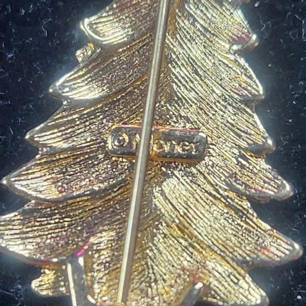 Vintage Monet Christmas Tree Brooch Gold Tone Multicolor Cabochon Holiday Pin